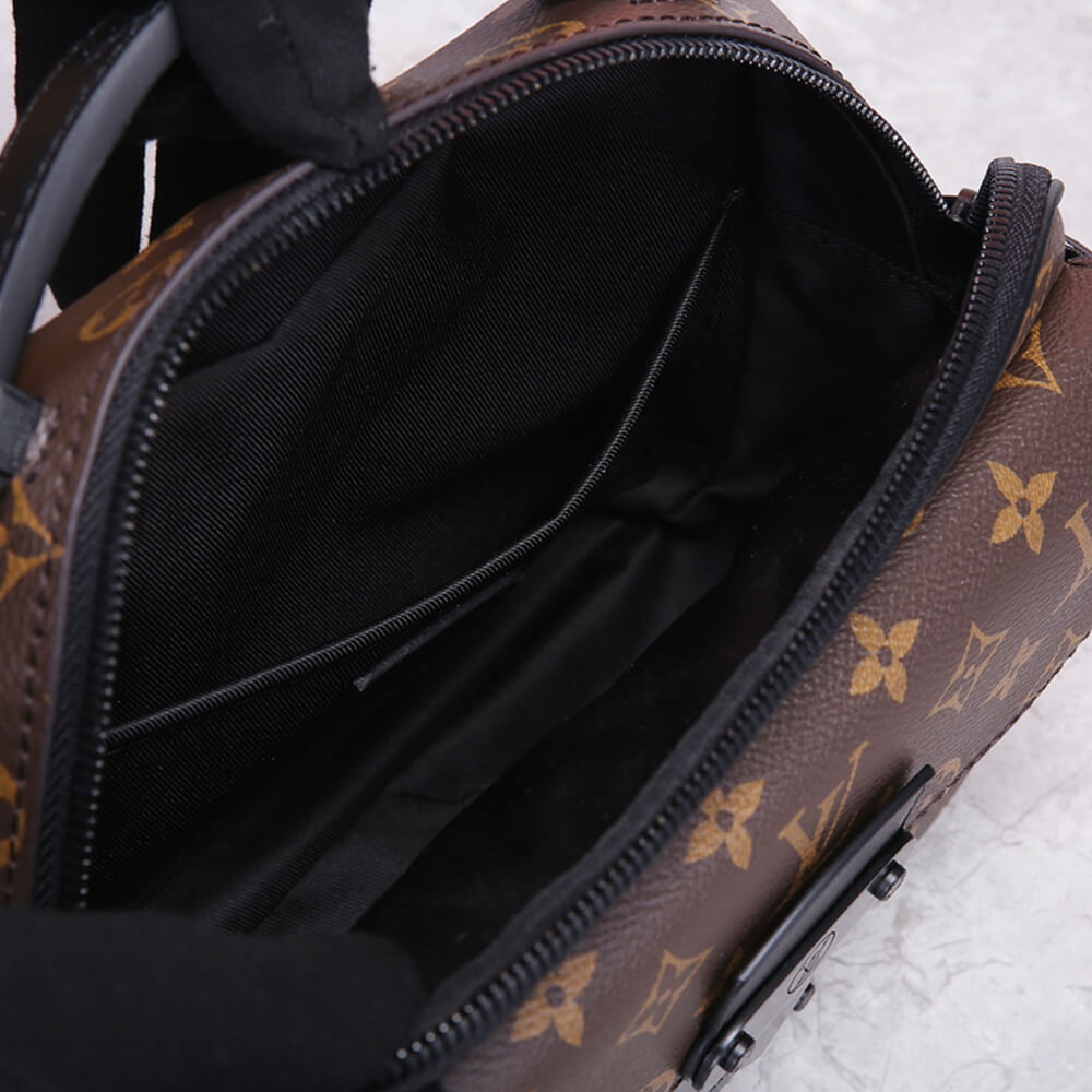 LV S LOCK MESSENGER